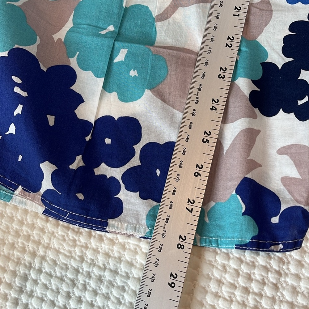 Boden Floral Tunic in Blue and Teal - Picture 9 of 11